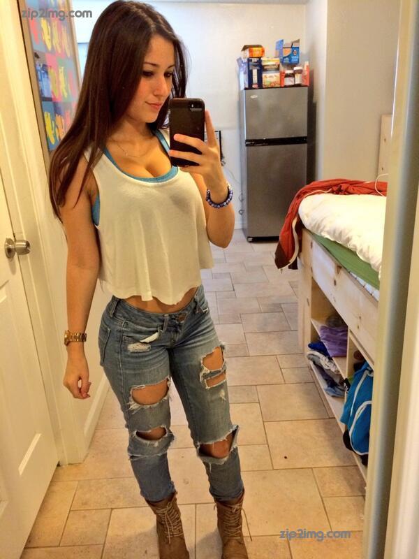 Angie Varona Angie Varona296097343 