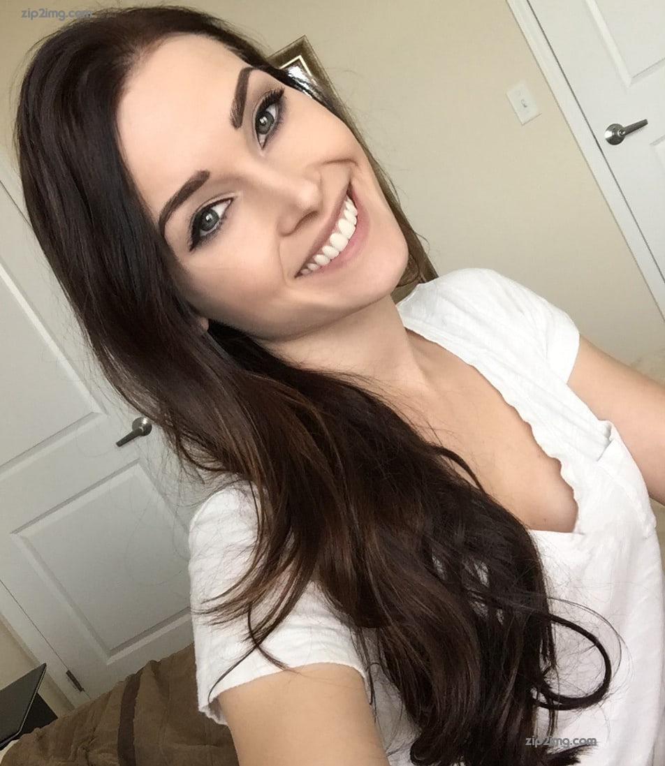 Niece Waidhofer Niece Waidhofer 164924198