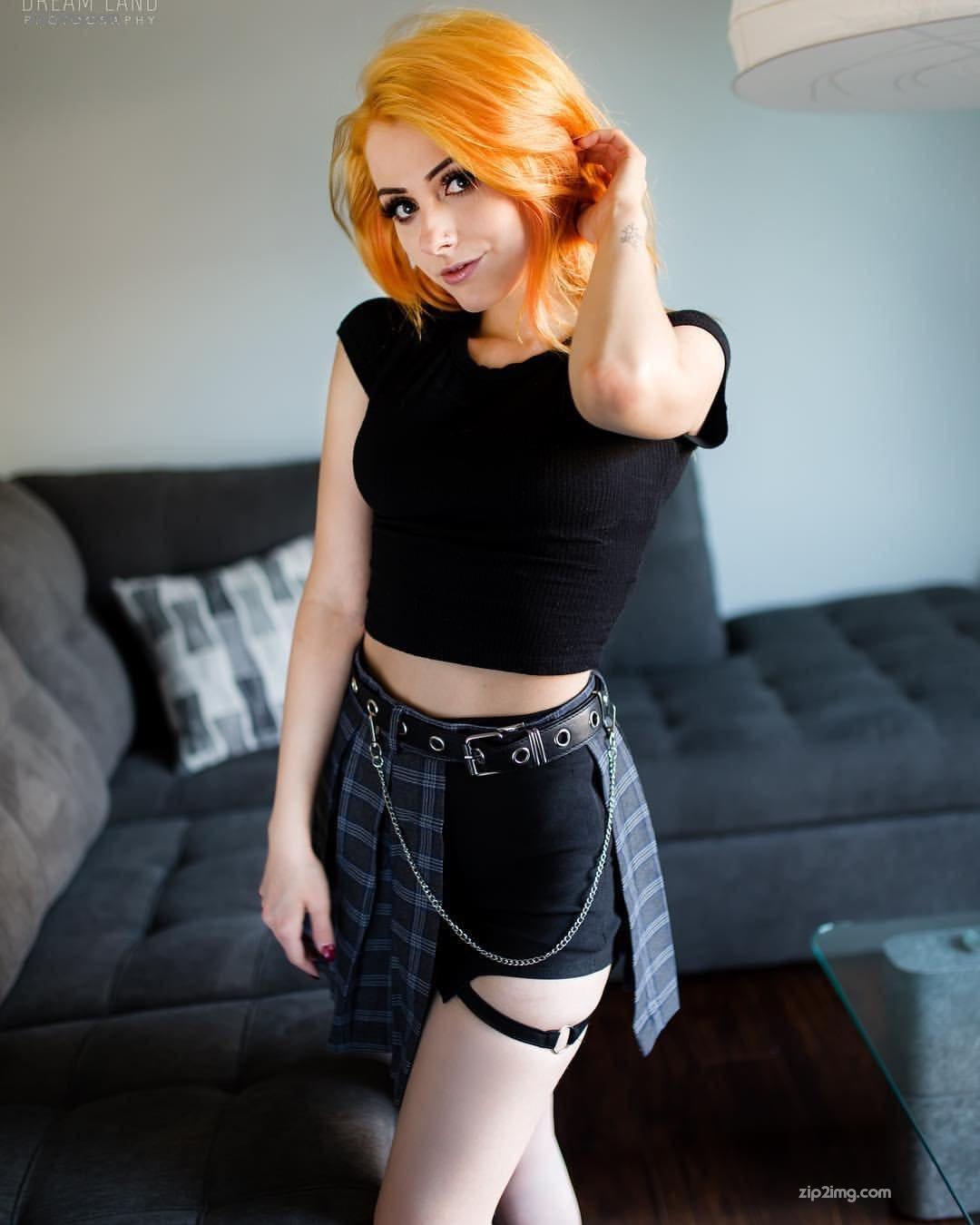 Rolyat rolyatistaylor Cosplay - Rolyat rolyatistaylor Cosplay ...